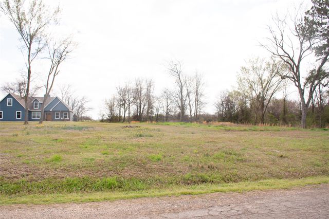 1503 County Road 3385, Saltillo, TX 75478