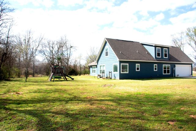 1503 County Road 3385, Saltillo, TX 75478