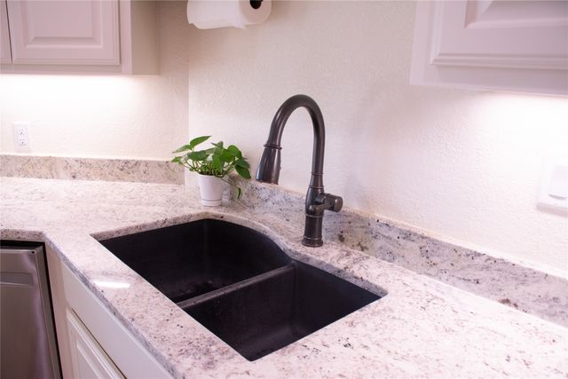 1503 County Road 3385, Saltillo, TX 75478