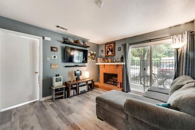 6900 Skillman Street 101, Dallas, TX 75231