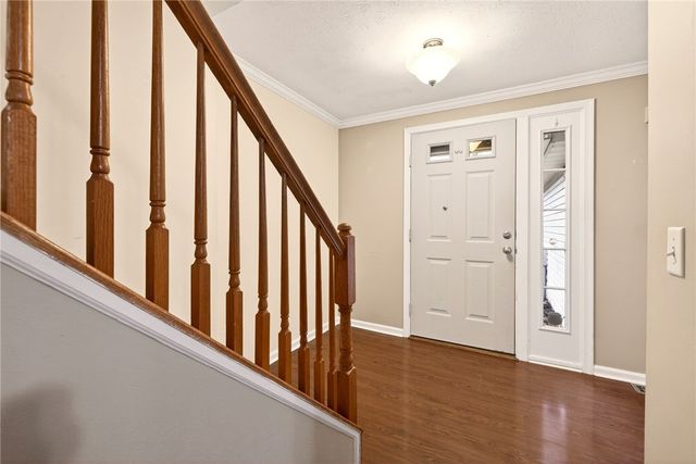 175 Courtshire Lane, Penfield, NY 14526