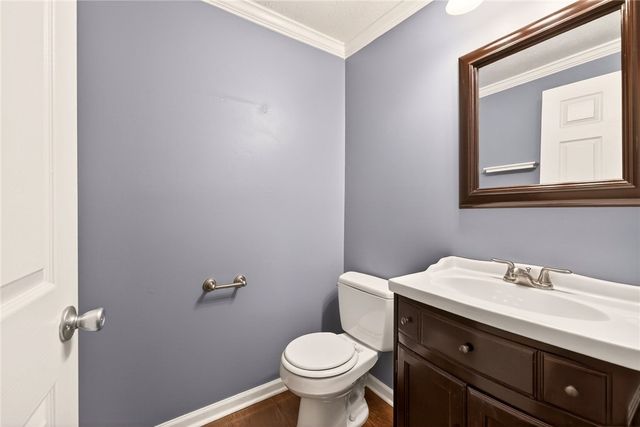 175 Courtshire Lane, Penfield, NY 14526