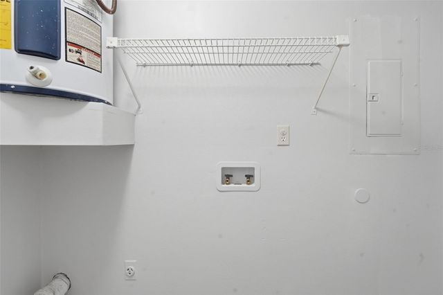 1912-1918 CRYSTAL GROVE DRIVE, Lakeland, FL 33801