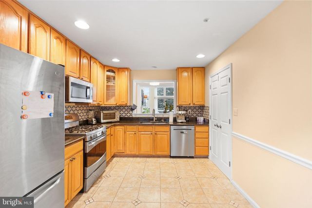 596 CHESTERTOWN ST, Gaithersburg, MD 20878