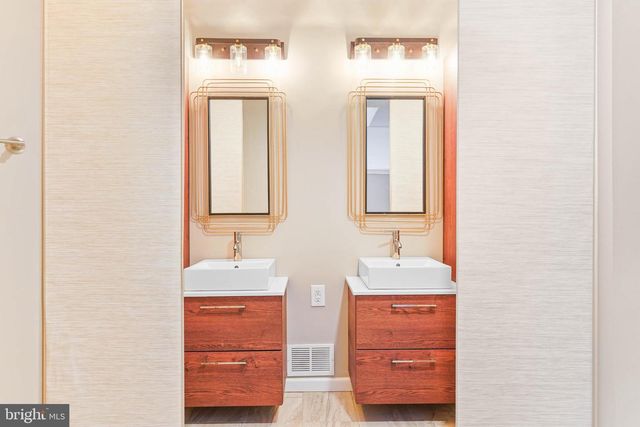 596 CHESTERTOWN ST, Gaithersburg, MD 20878