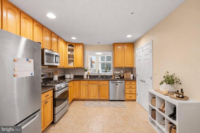 596 CHESTERTOWN ST, Gaithersburg, MD 20878