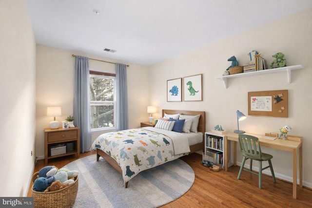 596 CHESTERTOWN ST, Gaithersburg, MD 20878