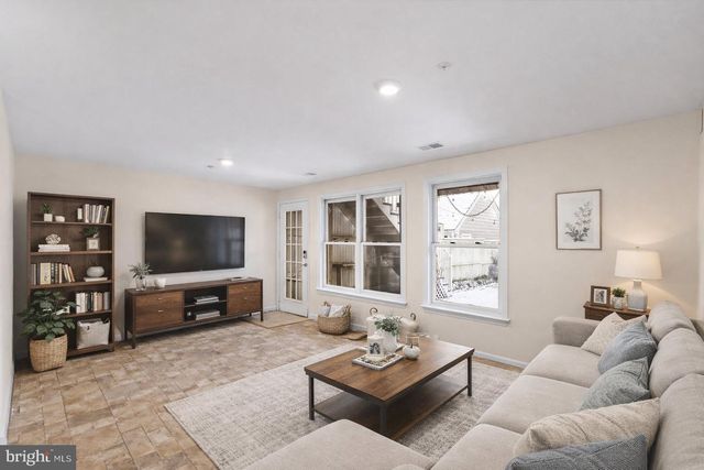 596 CHESTERTOWN ST, Gaithersburg, MD 20878