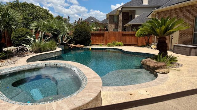2414 Fairbreeze Drive, Katy, TX 77494