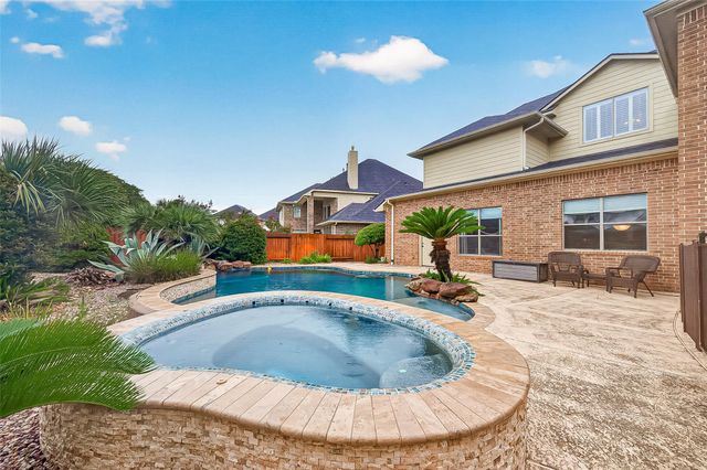 2414 Fairbreeze Drive, Katy, TX 77494