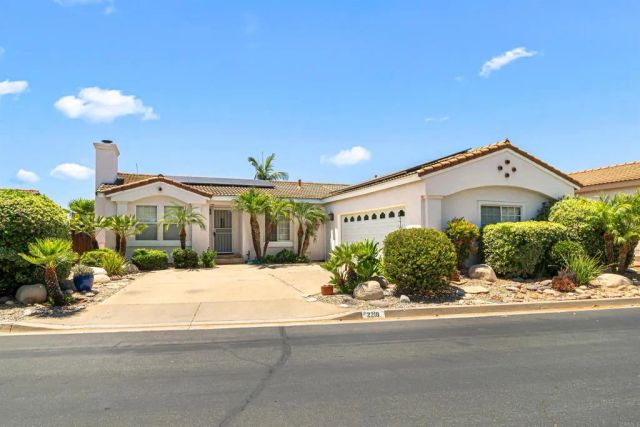 2218 Galvani Lane, Vista, CA 92084