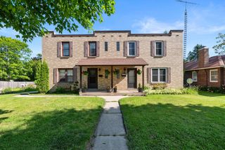 448 W Grand AVENUE, Port Washington, WI 53074