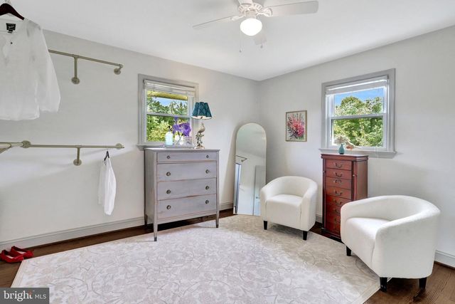 8906 DOGUE DR, Alexandria, VA 22309
