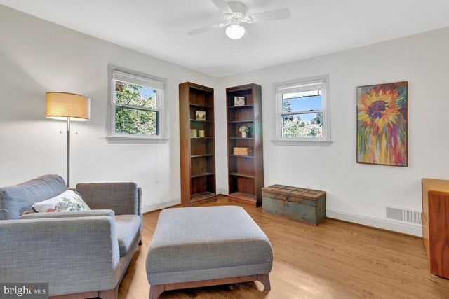 8906 DOGUE DR, Alexandria, VA 22309