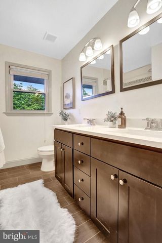 8906 DOGUE DR, Alexandria, VA 22309