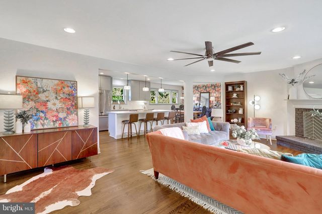 8906 DOGUE DR, Alexandria, VA 22309