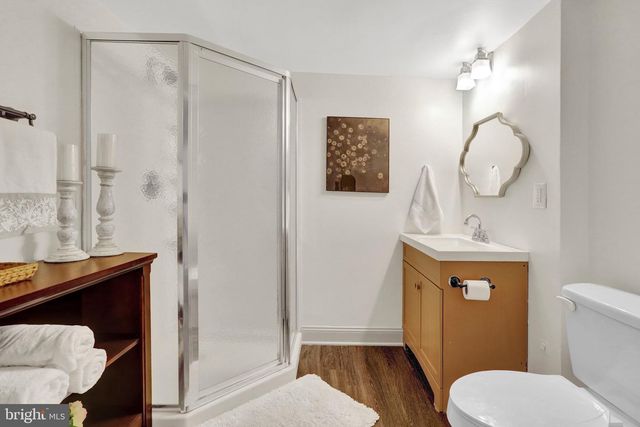 8906 DOGUE DR, Alexandria, VA 22309