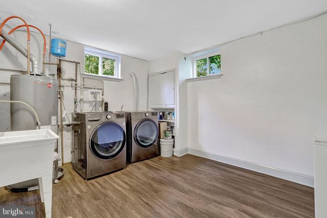 8906 DOGUE DR, Alexandria, VA 22309