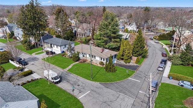 1304 Birch Hill Lane, Mamaroneck, NY 10543