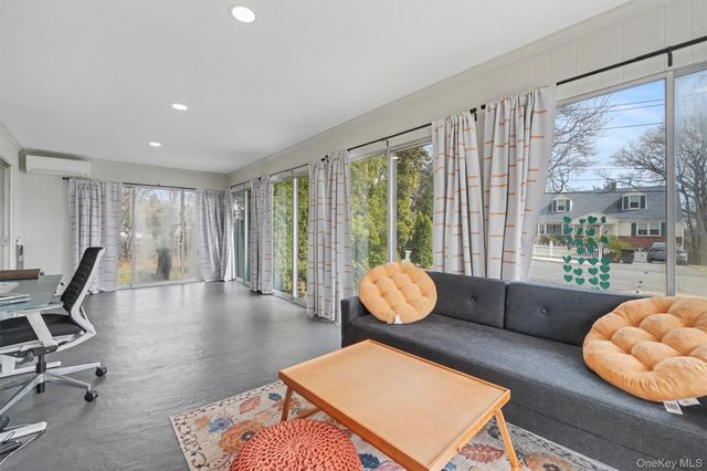 1304 Birch Hill Lane, Mamaroneck, NY 10543