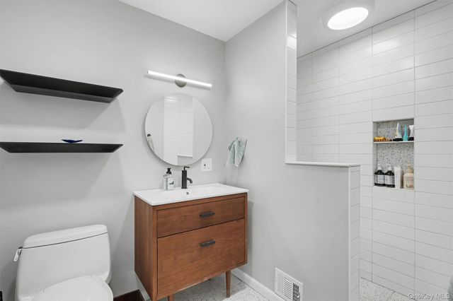 1304 Birch Hill Lane, Mamaroneck, NY 10543