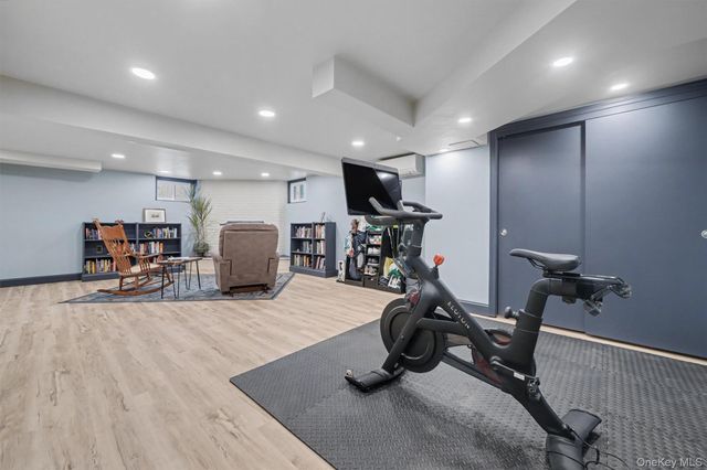 1304 Birch Hill Lane, Mamaroneck, NY 10543