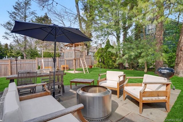 1304 Birch Hill Lane, Mamaroneck, NY 10543