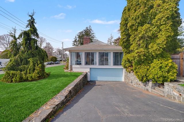 1304 Birch Hill Lane, Mamaroneck, NY 10543