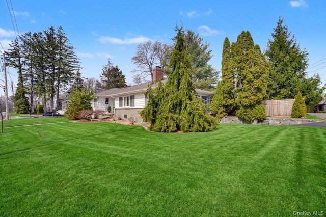 1304 Birch Hill Lane, Mamaroneck, NY 10543