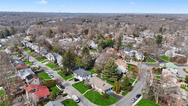 1304 Birch Hill Lane, Mamaroneck, NY 10543