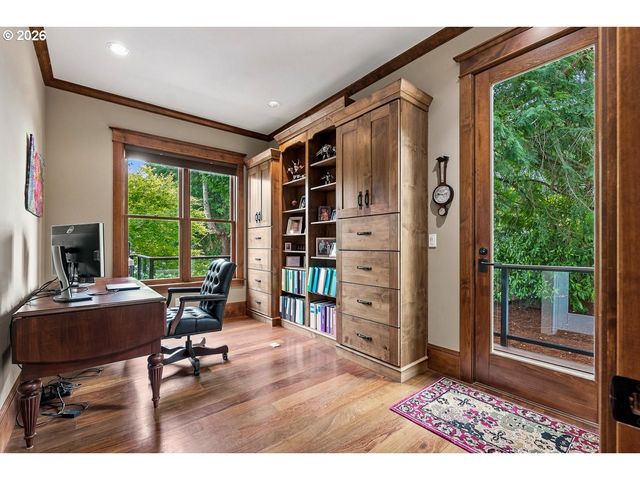220 S CALIFORNIA St, Portland, OR 97219