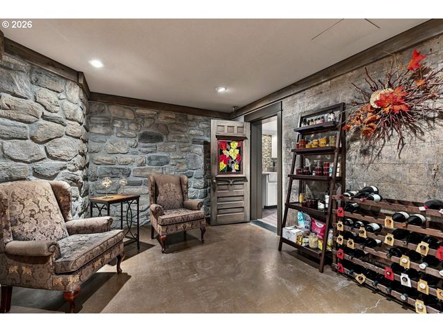 220 S CALIFORNIA St, Portland, OR 97219