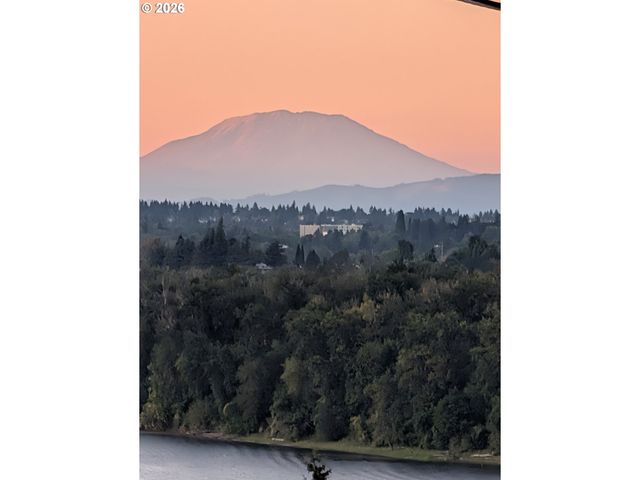 220 S CALIFORNIA St, Portland, OR 97219