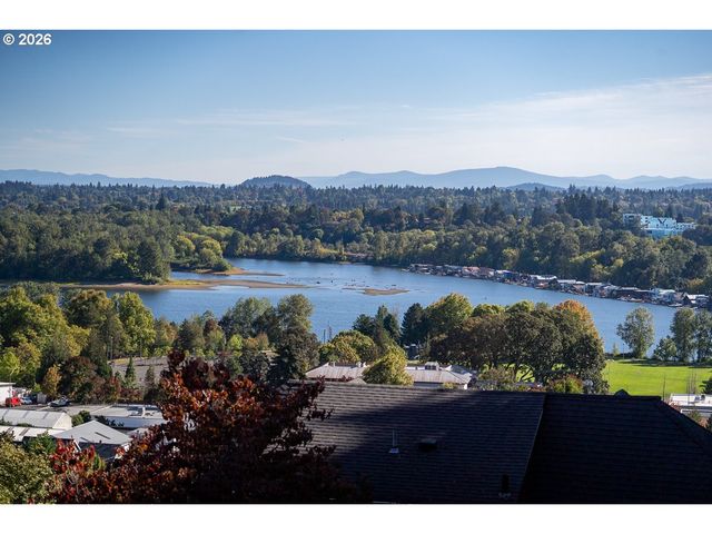 220 S CALIFORNIA St, Portland, OR 97219