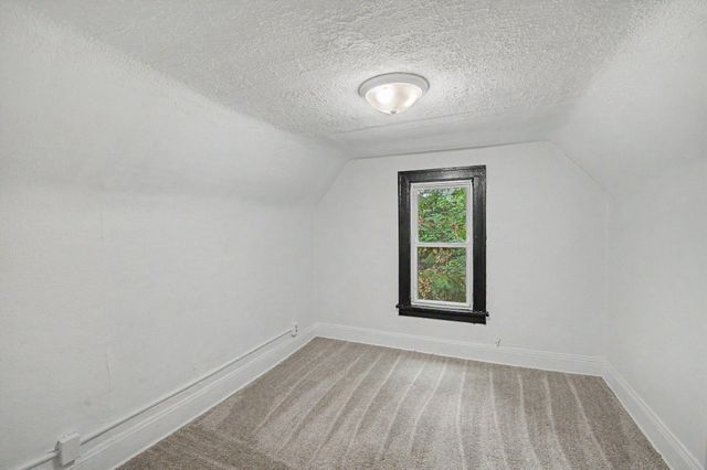 2611 Girard Avenue N, Minneapolis, MN 55411