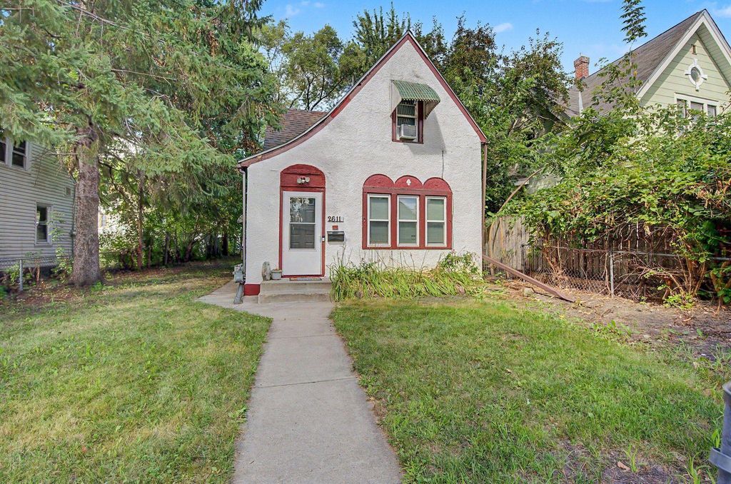 2611 Girard Avenue N, Minneapolis, MN 55411