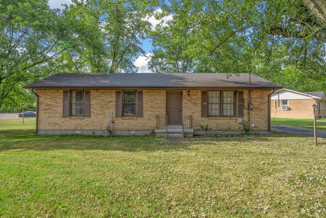 601 Evergreen Park Dr, Hopkinsville, KY 42240