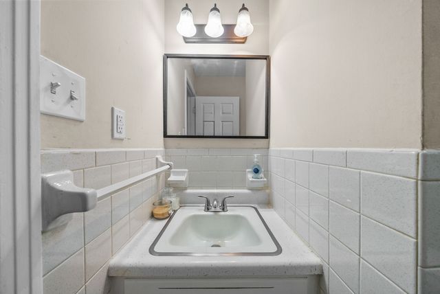 601 Evergreen Park Dr, Hopkinsville, KY 42240