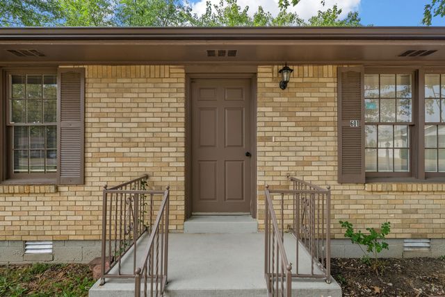 601 Evergreen Park Dr, Hopkinsville, KY 42240