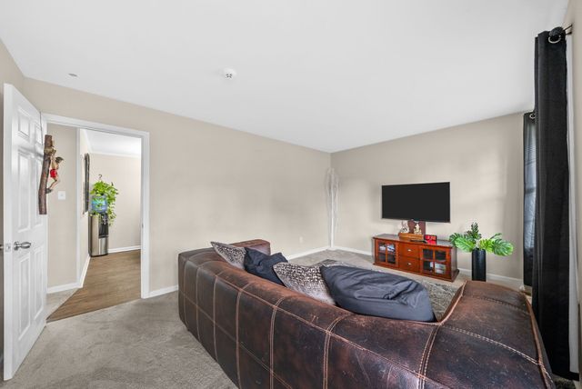 601 Evergreen Park Dr, Hopkinsville, KY 42240