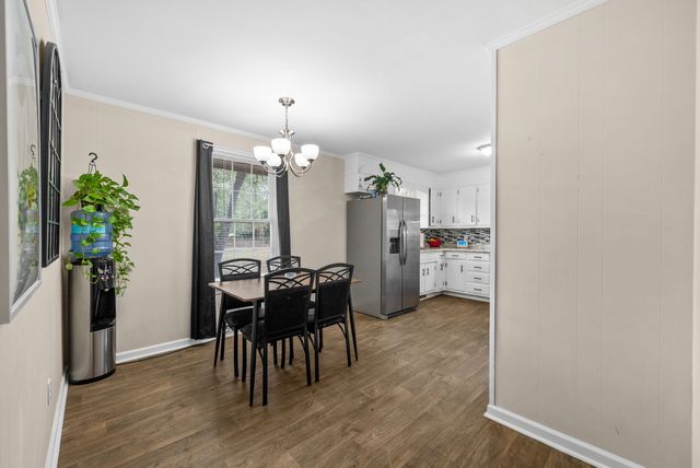 601 Evergreen Park Dr, Hopkinsville, KY 42240