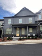 5611 PINE Street 12, Flowery Branch, GA 30542