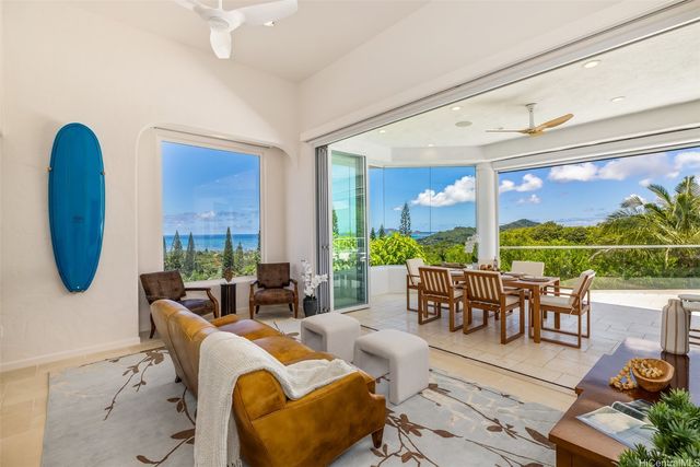 47-958 Kamakoi Road, Kaneohe, HI 96744