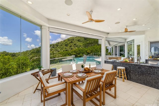 47-958 Kamakoi Road, Kaneohe, HI 96744