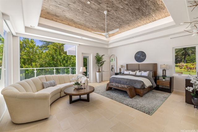 47-958 Kamakoi Road, Kaneohe, HI 96744