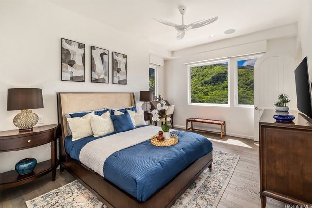 47-958 Kamakoi Road, Kaneohe, HI 96744