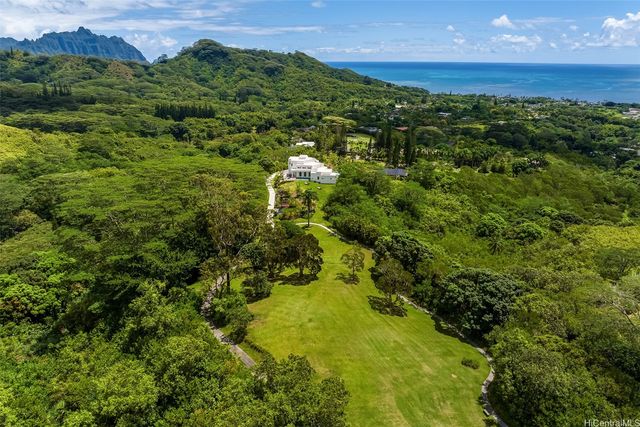 47-958 Kamakoi Road, Kaneohe, HI 96744