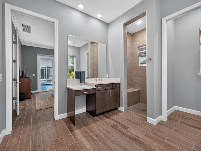 196 HAMPTON LOOP, Davenport, FL 33837