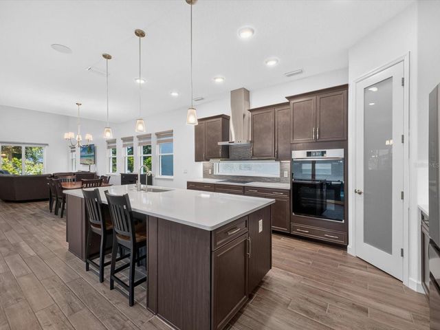 196 HAMPTON LOOP, Davenport, FL 33837