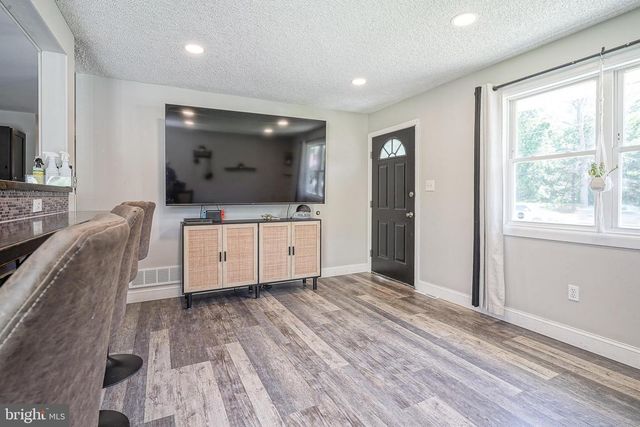 377 N TUCKAHOE RD, Williamstown, NJ 08094